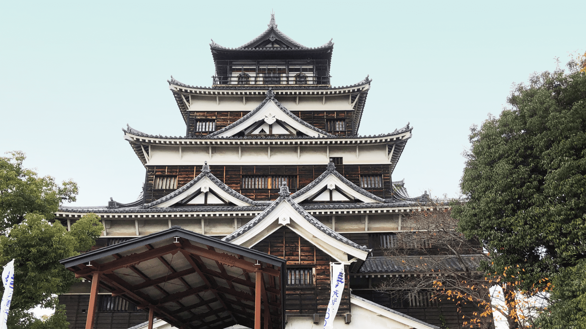 広島城の天守閣で時代の流れを感じる
